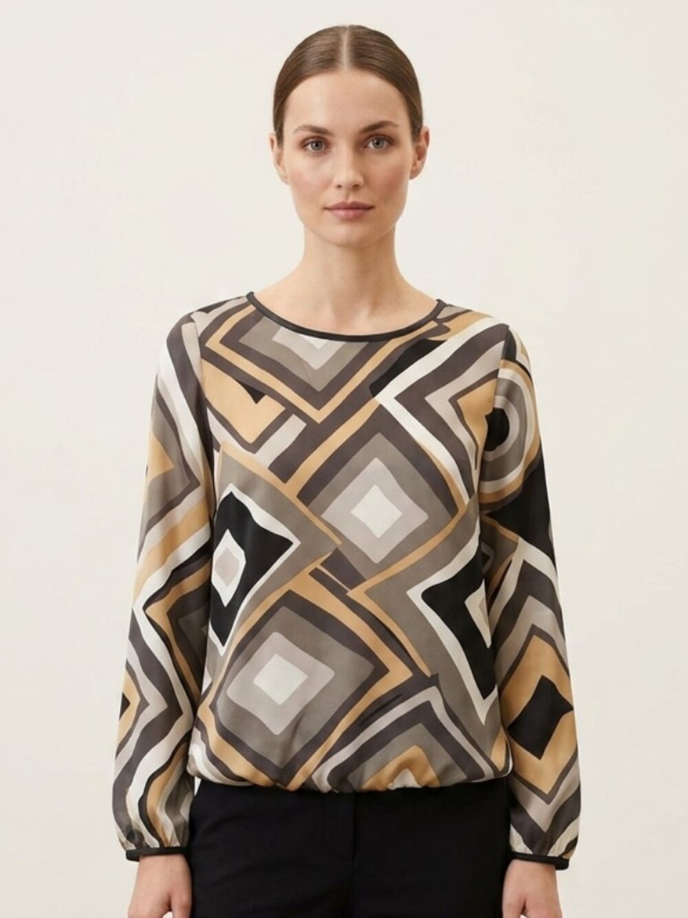 Soya Concept Geometric Pattern Top in Grey, Black and Gold